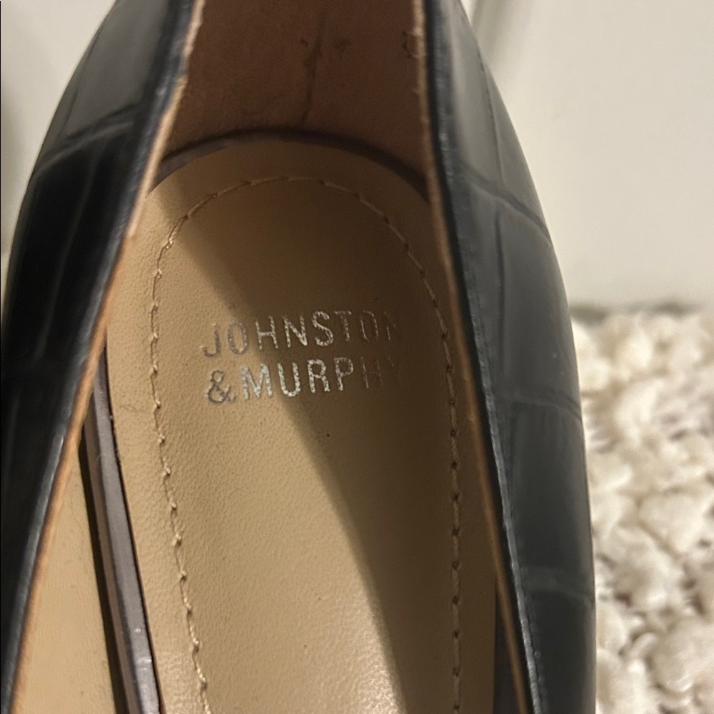 Johnston & Murphy Black Leather Heels - Picture 4 of 4